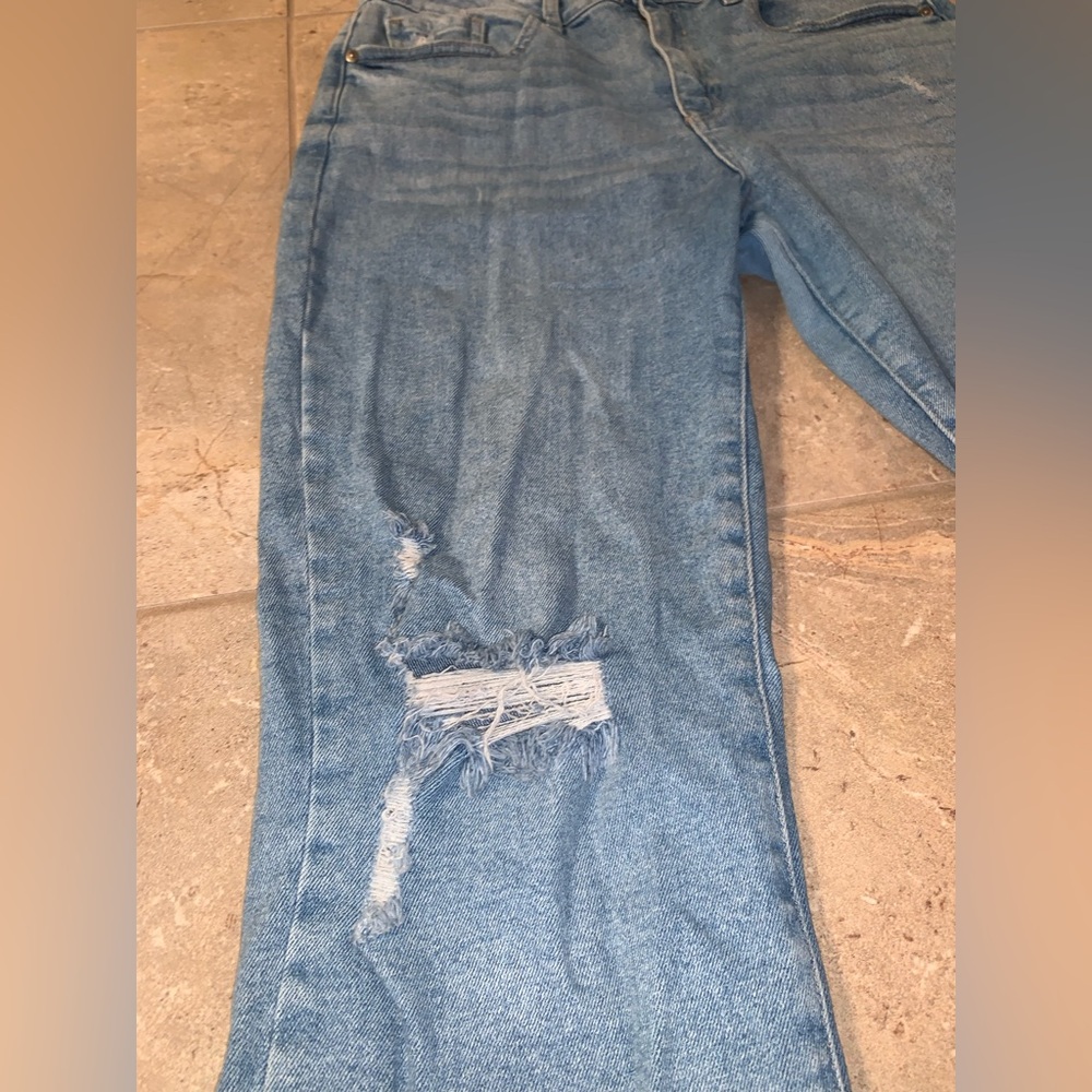 Just Black Denim Light Blue Wash Distressed Knee Design Straight Leg - Size 29 - Picture 5 of 15